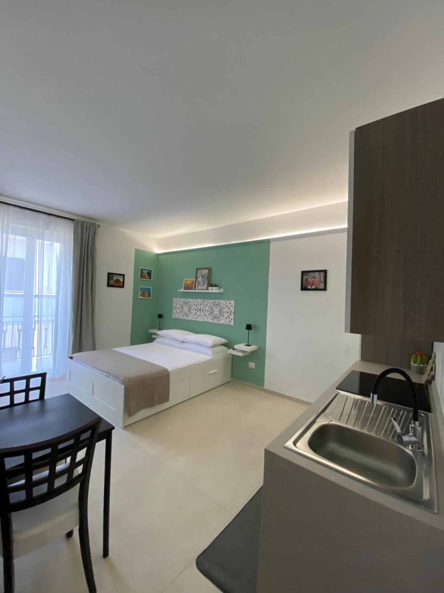 Le Buguse Suite Apartment 레체 외부 사진